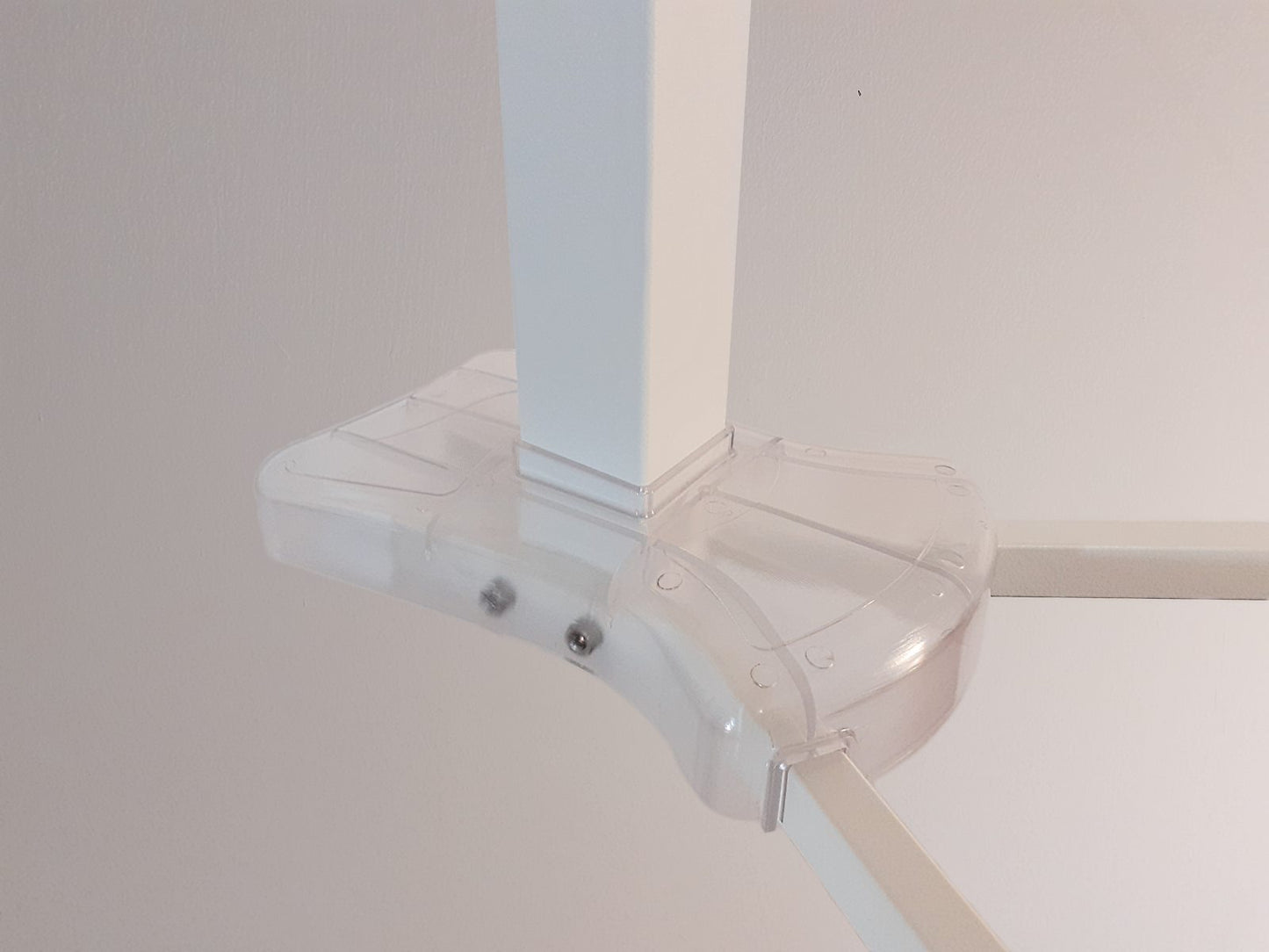 LoungeBook Crystal White